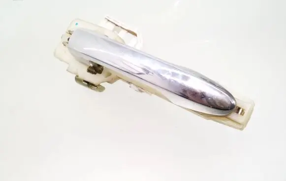 KIA Carens II Front door exterior handle 6M23