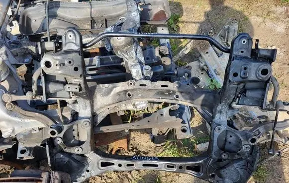 KIA Stinger Front axle beam brak