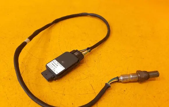 Volkswagen Touareg III Lambda probe sensor 4M0907807BD