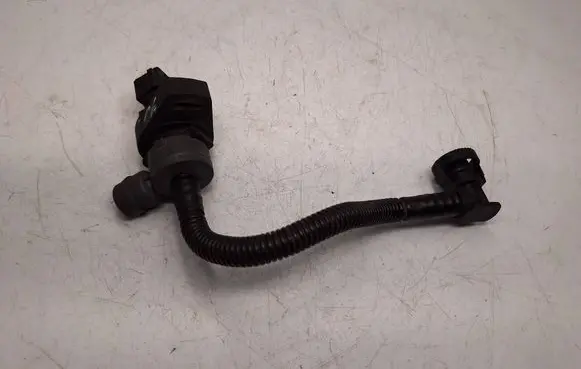 BMW X5 E70 Breather/breather pipe/hose 7618643 13907618643 7618646