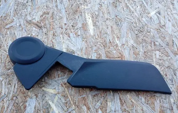 Fiat Freemont Front driver seat rail trim 2106804 5045013 2106805