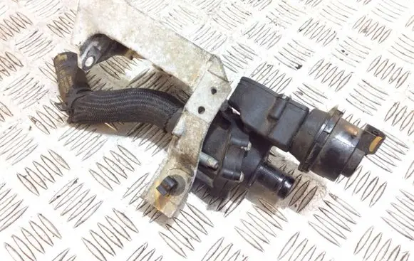 Nissan Navara D23 Engine coolant pipe/hose 922377470R