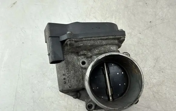Audi A3 S3 8P Throttle valve 06F133062G