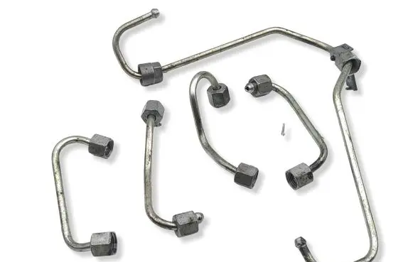 Land Rover Evoque II Fuel injector supply line/pipe 