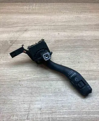 Audi A3 S3 A3 Sportback 8P Wiper control stalk 8P0953519E 10004012