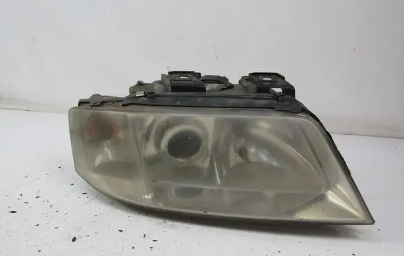 Audi A6 Allroad C5 Headlight/headlamp 