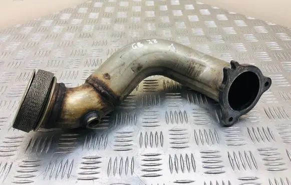 Mercedes-Benz S W221 Muffler pipe connector clamp 