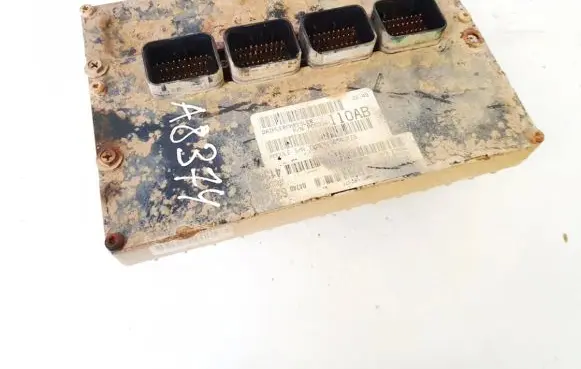 Chrysler Town & Country IV Engine control unit/module 04748631af 413630