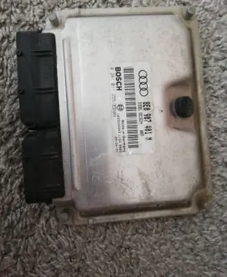 Audi A6 S6 C6 4F Engine control unit/module 8e0907401m