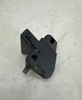 Volvo S60 Headlight/headlamp mounting bracket 31353830