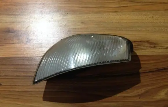 Mazda 323 Front indicator light