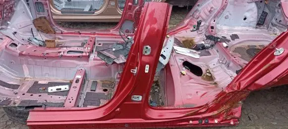 Mazda 3 Sill