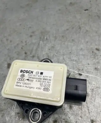 Skoda Fabia Mk2 (5J) ESP acceleration yaw rate sensor 6Q0907637A 0265005691