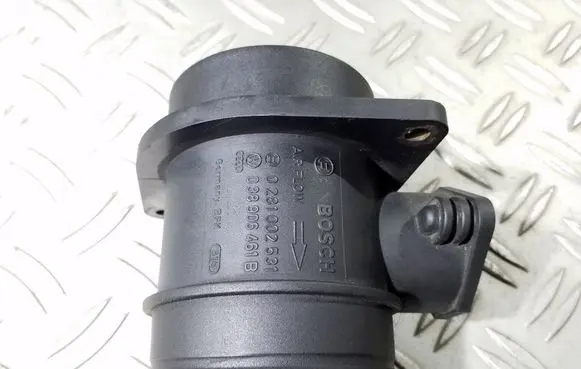 Skoda Fabia Mk1 (6Y) Mass air flow meter 0281002531 038906461B