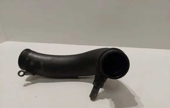 Volvo XC90 Intercooler hose/pipe 30714480