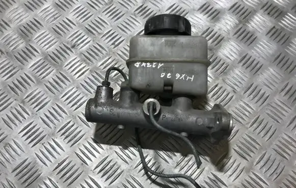 Hyundai XG Master brake cylinder