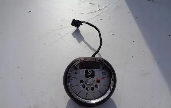 Mini One - Cooper Coupe R56 Speedometer (instrument cluster)