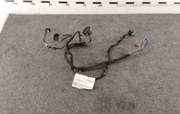 Audi A6 S6 C5 4B Rear door wiring loom 4B0971035AP