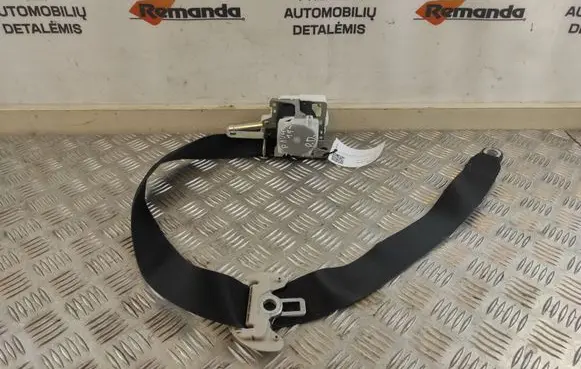 Toyota RAV 4 (XA40) Front seatbelt N088601 N088631