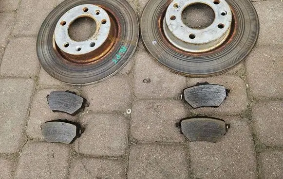 Opel Astra L Rear brake disc 5O5P5L5E5X1180