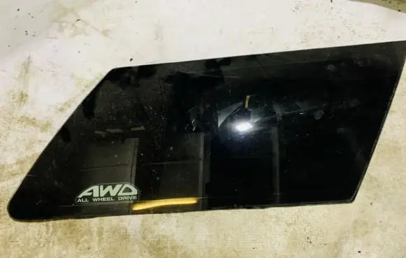 Subaru Legacy Rear side window