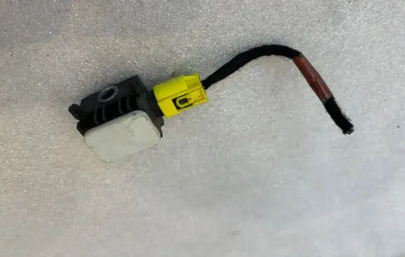 Mercedes-Benz ML W164 Airbag deployment crash/impact sensor A0038202826 0038202826
