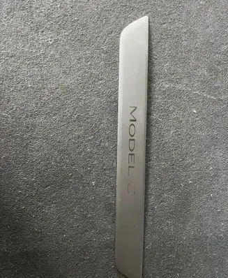 Tesla Model 3 Front sill trim cover 150476300B 1504763