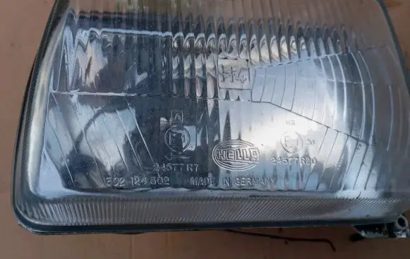 Volkswagen PASSAT B2 Headlight/headlamp 302124502