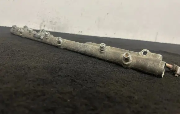 BMW X3 E83 Fuel main line pipe 7795514 037224 0445216015