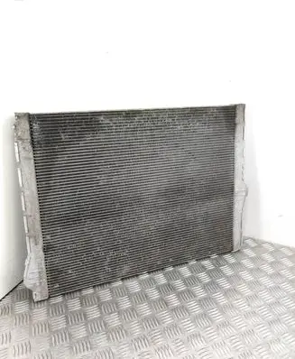 BMW 7 F01 F02 F03 F04 Coolant radiator 7570093