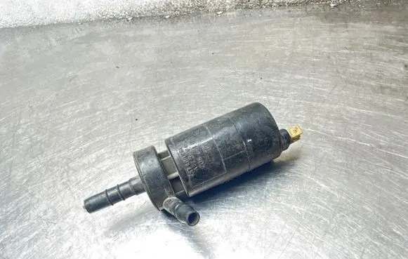 Opel Astra F Headlight washer pump 90127502 0392003452