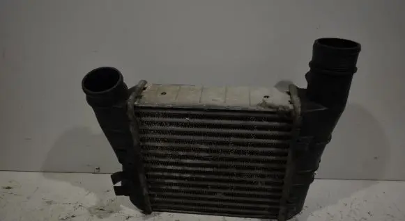 Audi A4 S4 B7 8E 8H Intercooler radiator 8E0145805AA