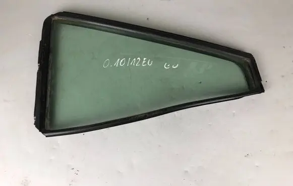 Rear vent window glass