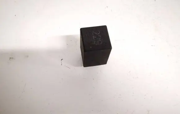 Volkswagen Golf IV Other relay 431955531 5wk1637