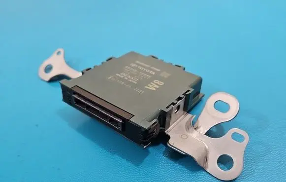 Toyota C-HR I Central body control module 8934010090 IMPRK1590464