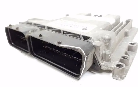 Jeep Grand Cherokee Engine control unit/module P68234489AC 68234489AC 0281030158