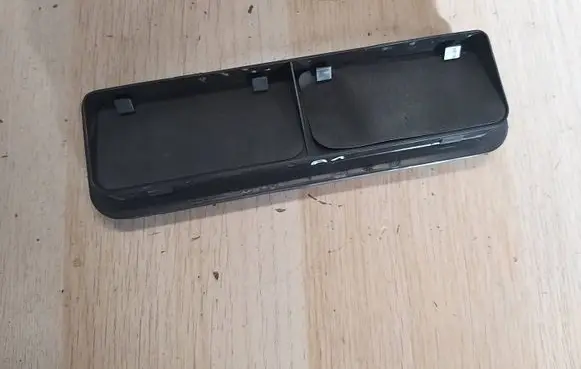 Audi A1 Quarter panel pressure vent 6V0819465B