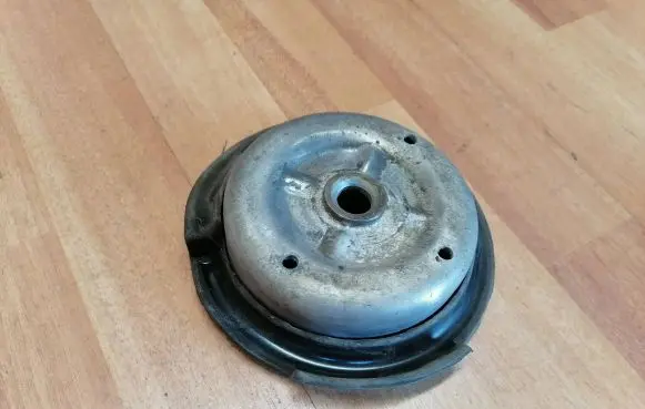 BMW 1 E81 E87 Coil spring mount 31336764093 6764093 31336767500