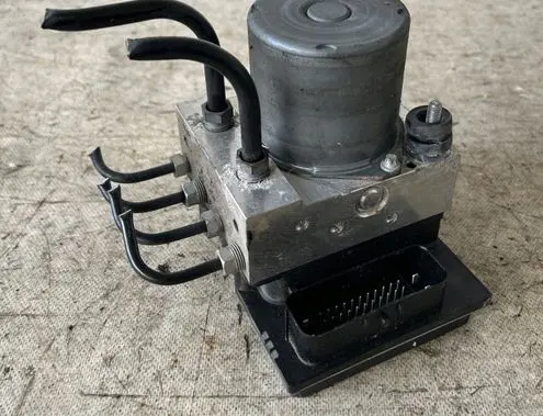 Jaguar XF X250 ABS Pump 8X232C405EE