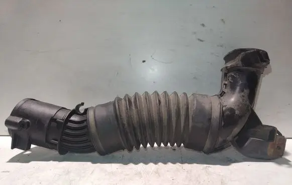 Mazda 2 Air intake hose/pipe
