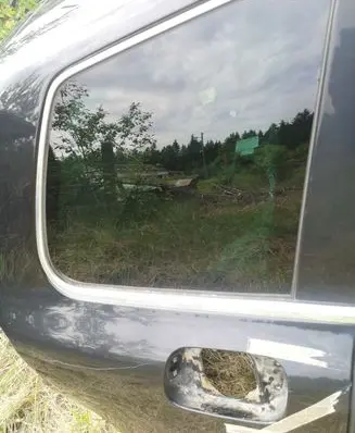 Volkswagen Touareg I Rear side window
