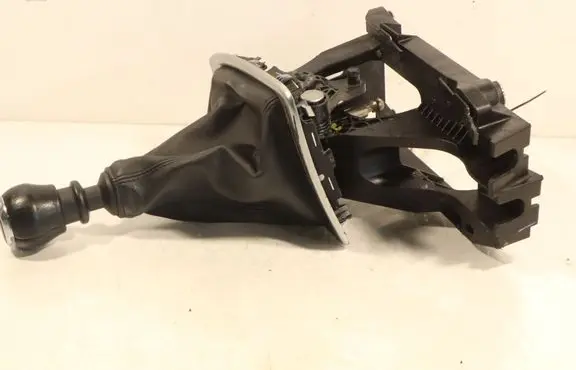 Toyota Corolla E160 E170 Gear shifter/selector 11202401