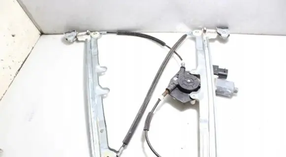 Mitsubishi Colt Front window lifting mechanism without motor 0130822207