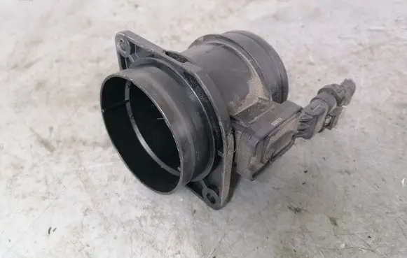 Volkswagen Golf VII Mass air flow meter 04L906461B