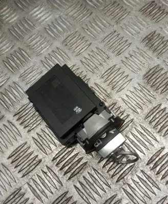 Volkswagen PASSAT B6 Ignition lock 3C0905843R