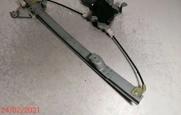 Nissan Primera Rear door window regulator with motor 400601T3