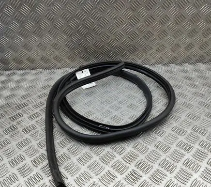 Subaru Forester SK Rubber seal front coupe door 63527SJ001