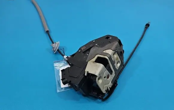 Volvo S60 Front door lock 31301739 IMPRK1614396