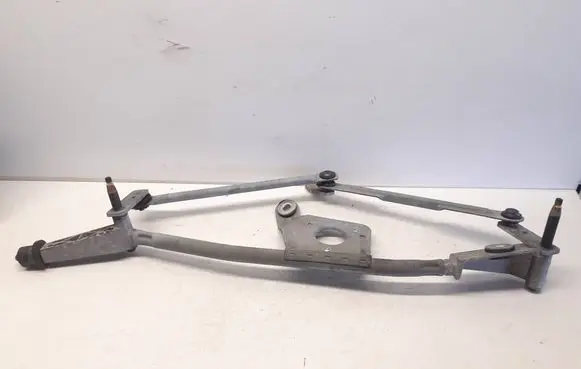 Volvo XC70 Front wiper linkage and motor 182383