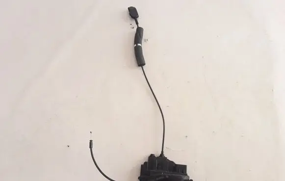 Renault Scenic III - Grand scenic III Rear door lock